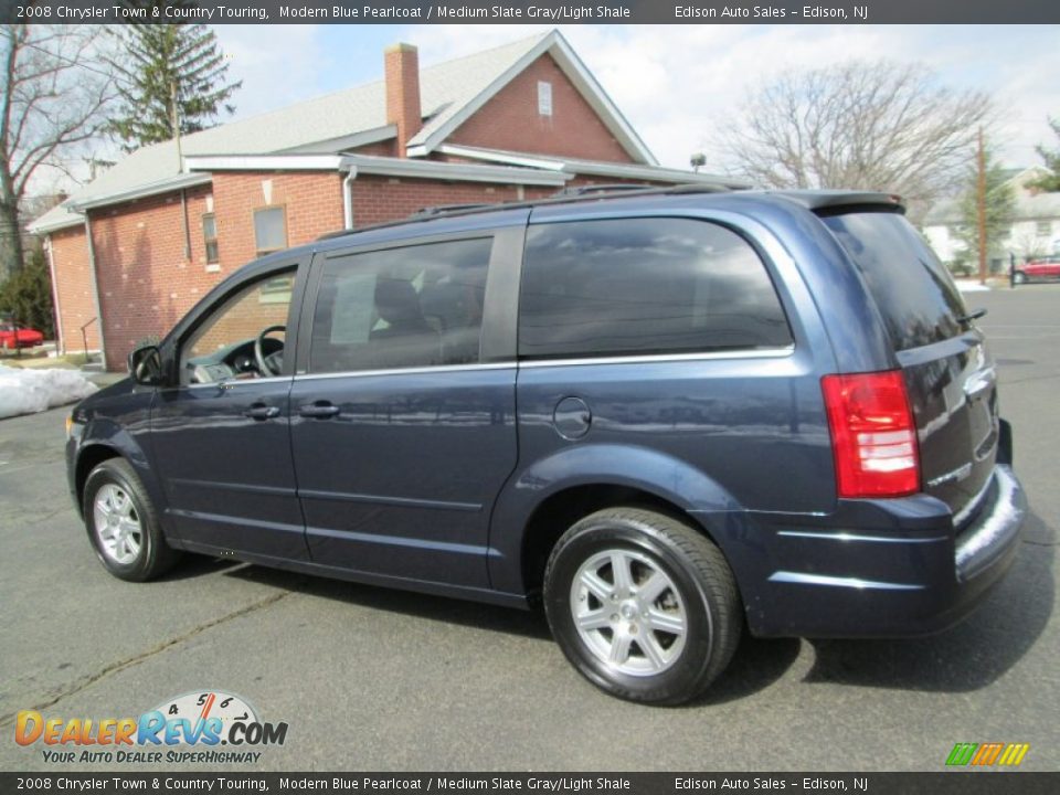 2008 Chrysler Town & Country Touring Modern Blue Pearlcoat / Medium Slate Gray/Light Shale Photo #5