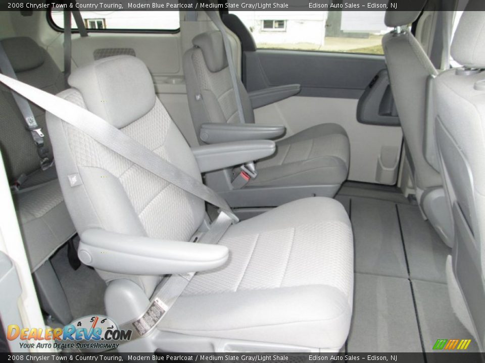 2008 Chrysler Town & Country Touring Modern Blue Pearlcoat / Medium Slate Gray/Light Shale Photo #19