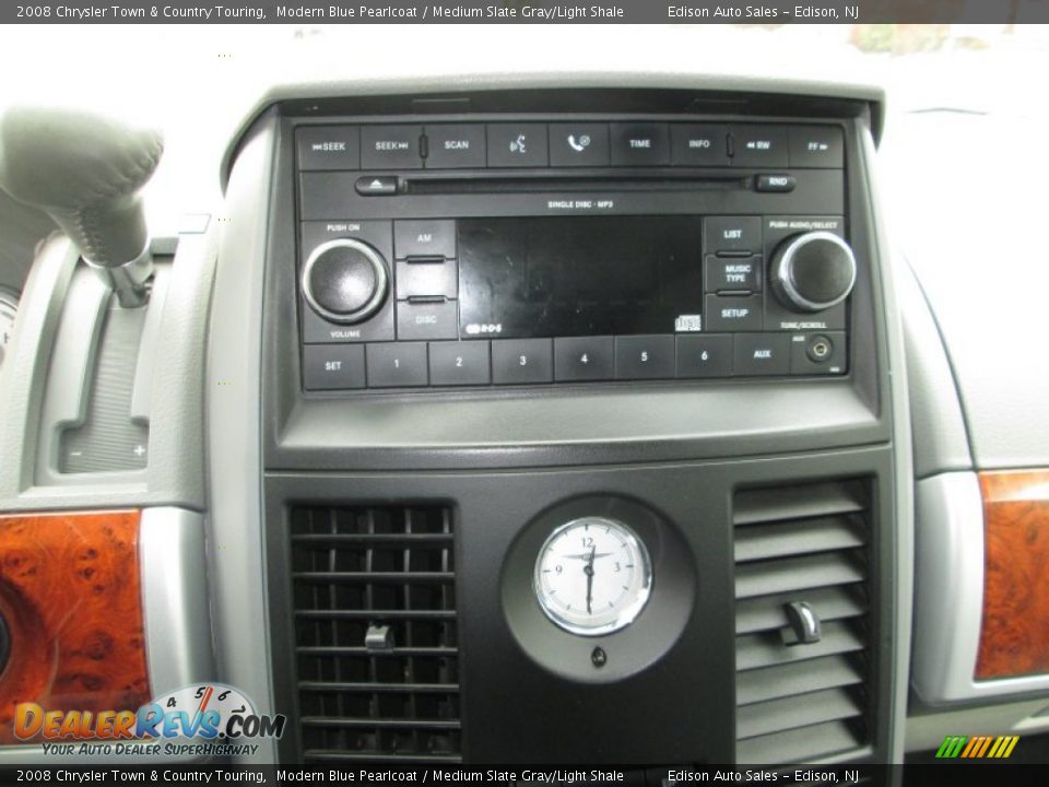 2008 Chrysler Town & Country Touring Modern Blue Pearlcoat / Medium Slate Gray/Light Shale Photo #22