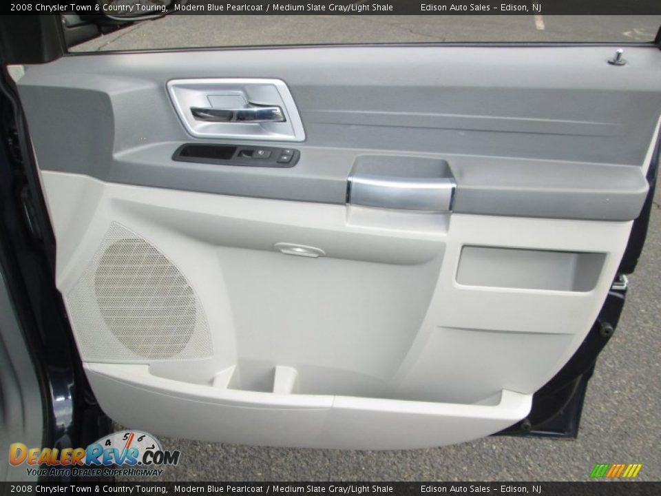 2008 Chrysler Town & Country Touring Modern Blue Pearlcoat / Medium Slate Gray/Light Shale Photo #29
