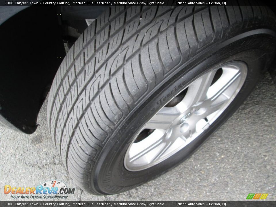 2008 Chrysler Town & Country Touring Modern Blue Pearlcoat / Medium Slate Gray/Light Shale Photo #31