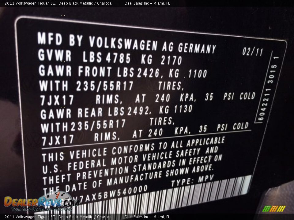 2011 Volkswagen Tiguan SE Deep Black Metallic / Charcoal Photo #14