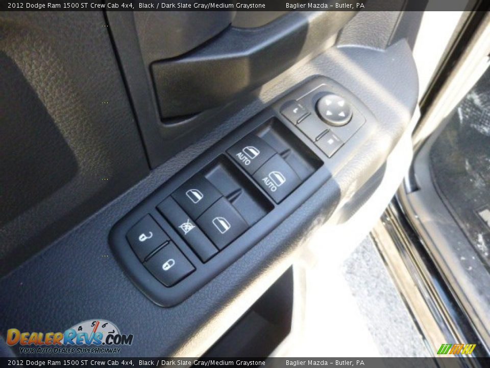 2012 Dodge Ram 1500 ST Crew Cab 4x4 Black / Dark Slate Gray/Medium Graystone Photo #19