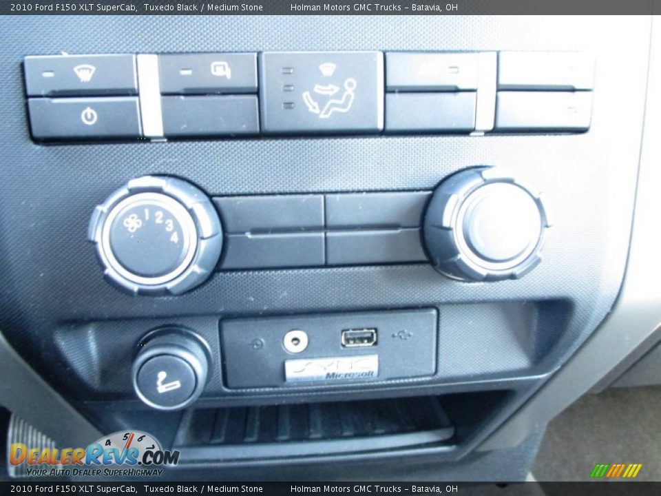 2010 Ford F150 XLT SuperCab Tuxedo Black / Medium Stone Photo #10