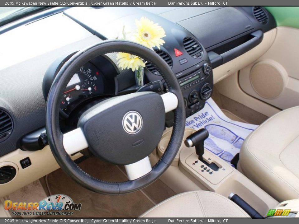 2005 Volkswagen New Beetle GLS Convertible Cyber Green Metallic / Cream Beige Photo #5
