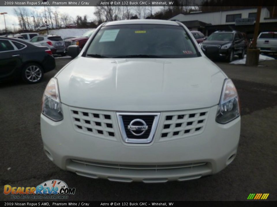 2009 Nissan Rogue S AWD Phantom White / Gray Photo #2