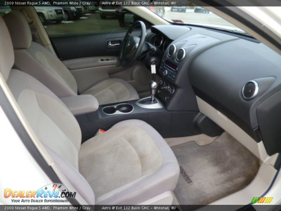 2009 Nissan Rogue S AWD Phantom White / Gray Photo #10