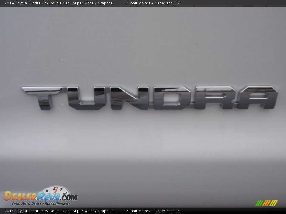 2014 Toyota Tundra SR5 Double Cab Super White / Graphite Photo #14