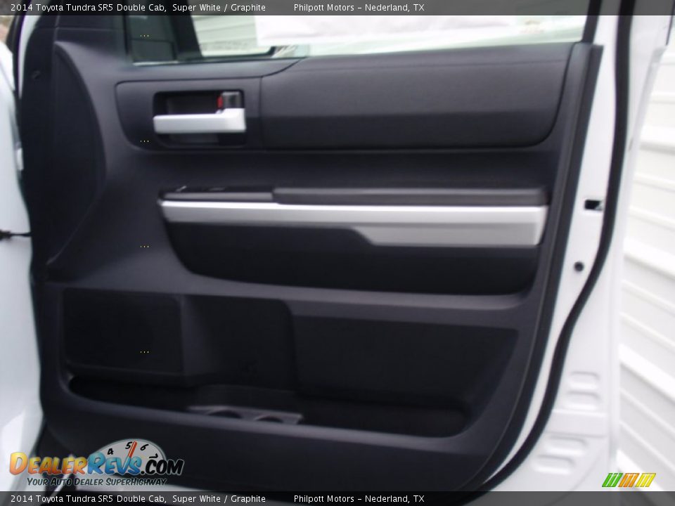 2014 Toyota Tundra SR5 Double Cab Super White / Graphite Photo #19