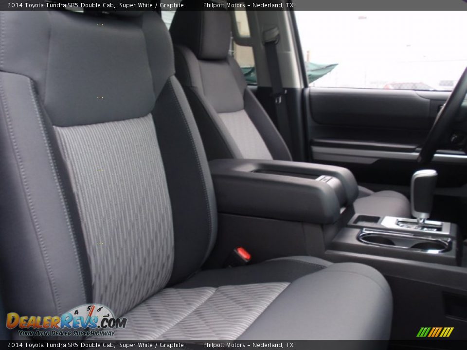 2014 Toyota Tundra SR5 Double Cab Super White / Graphite Photo #21