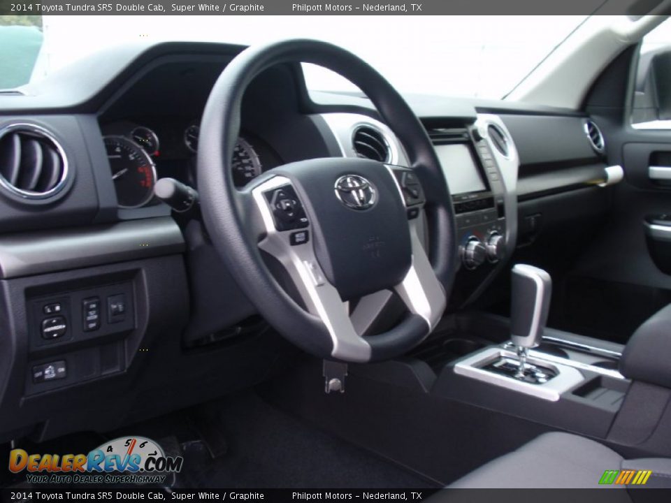 2014 Toyota Tundra SR5 Double Cab Super White / Graphite Photo #26