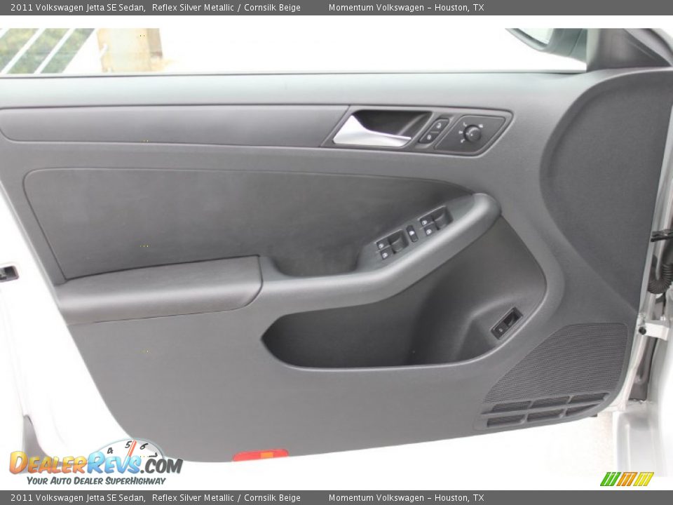 2011 Volkswagen Jetta SE Sedan Reflex Silver Metallic / Cornsilk Beige Photo #13
