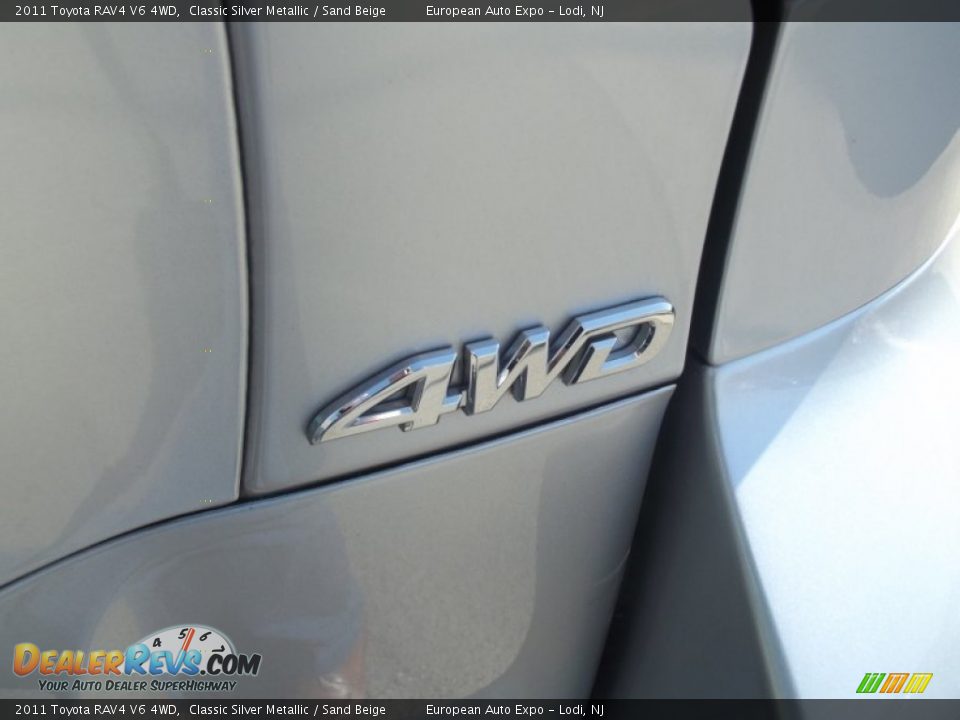 2011 Toyota RAV4 V6 4WD Classic Silver Metallic / Sand Beige Photo #17