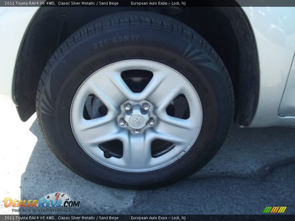 2011 Toyota RAV4 V6 4WD Classic Silver Metallic / Sand Beige Photo #20