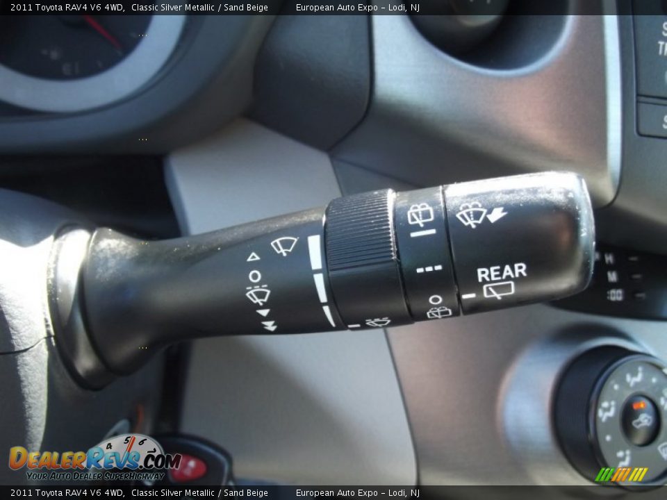 2011 Toyota RAV4 V6 4WD Classic Silver Metallic / Sand Beige Photo #26