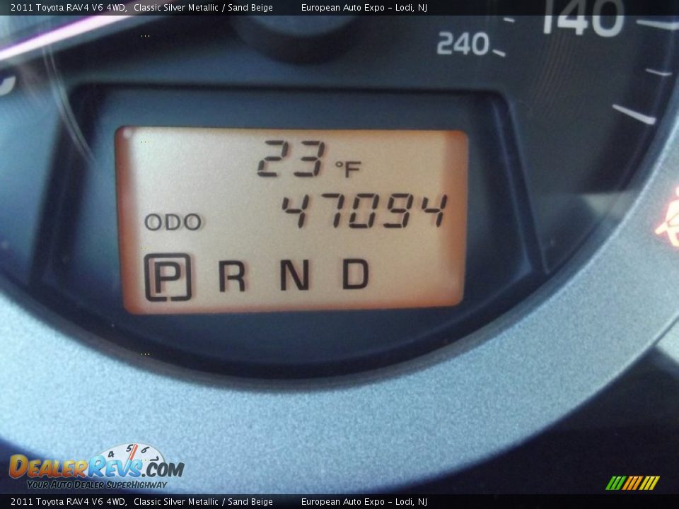 2011 Toyota RAV4 V6 4WD Classic Silver Metallic / Sand Beige Photo #29