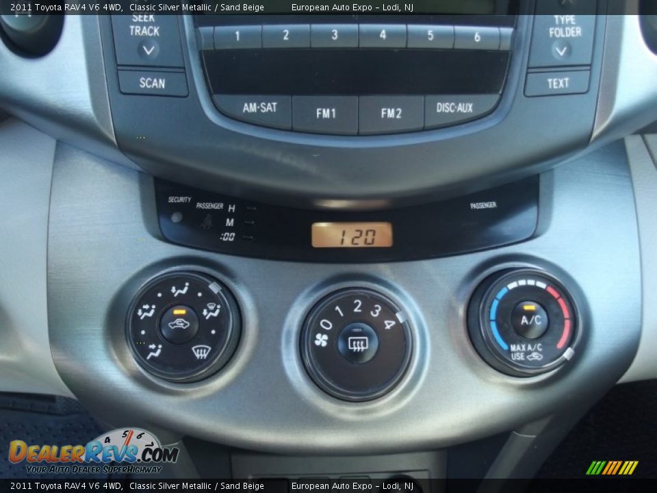 2011 Toyota RAV4 V6 4WD Classic Silver Metallic / Sand Beige Photo #32