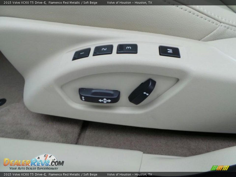 Controls of 2015 Volvo XC60 T5 Drive-E Photo #13