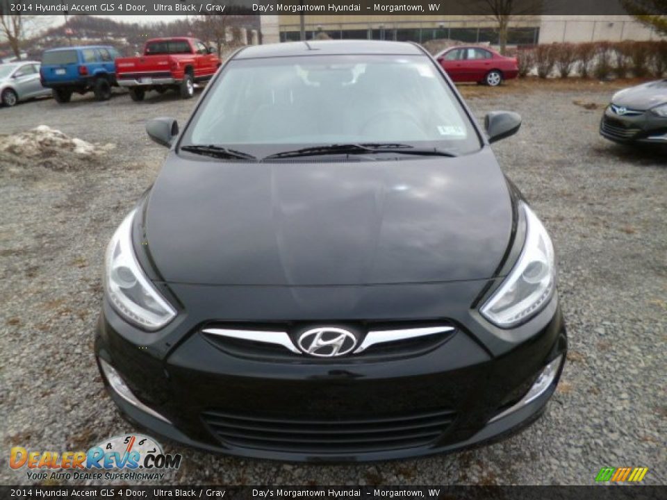 2014 Hyundai Accent GLS 4 Door Ultra Black / Gray Photo #2