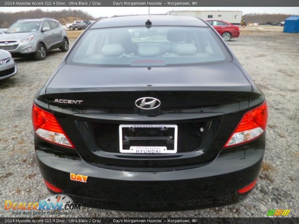 2014 Hyundai Accent GLS 4 Door Ultra Black / Gray Photo #6