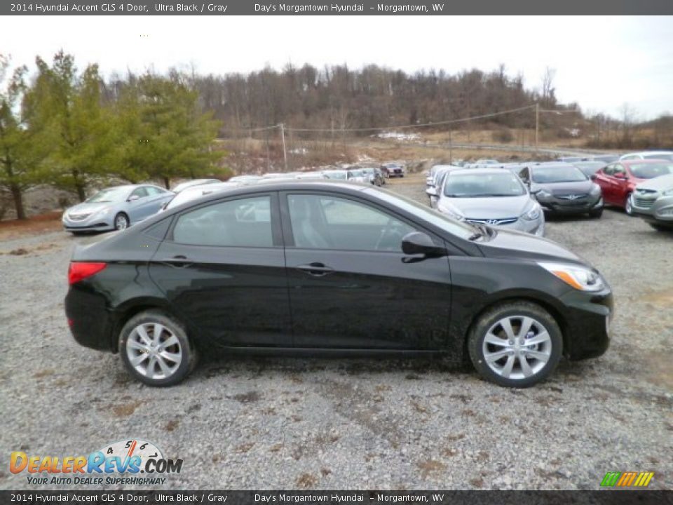 2014 Hyundai Accent GLS 4 Door Ultra Black / Gray Photo #8