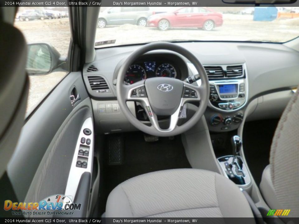 2014 Hyundai Accent GLS 4 Door Ultra Black / Gray Photo #14