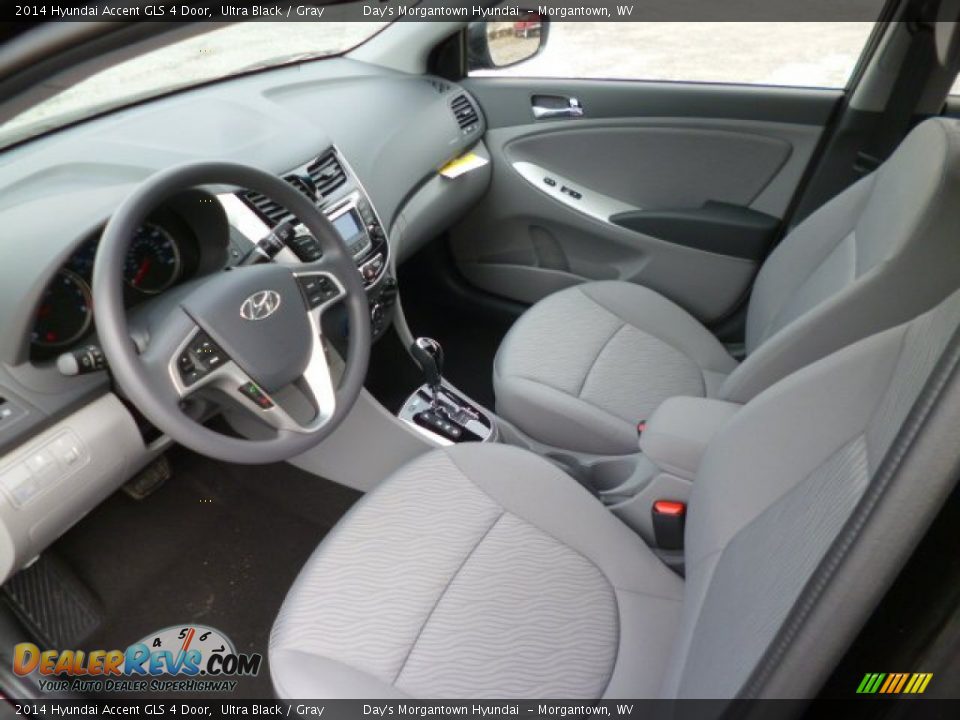 2014 Hyundai Accent GLS 4 Door Ultra Black / Gray Photo #16
