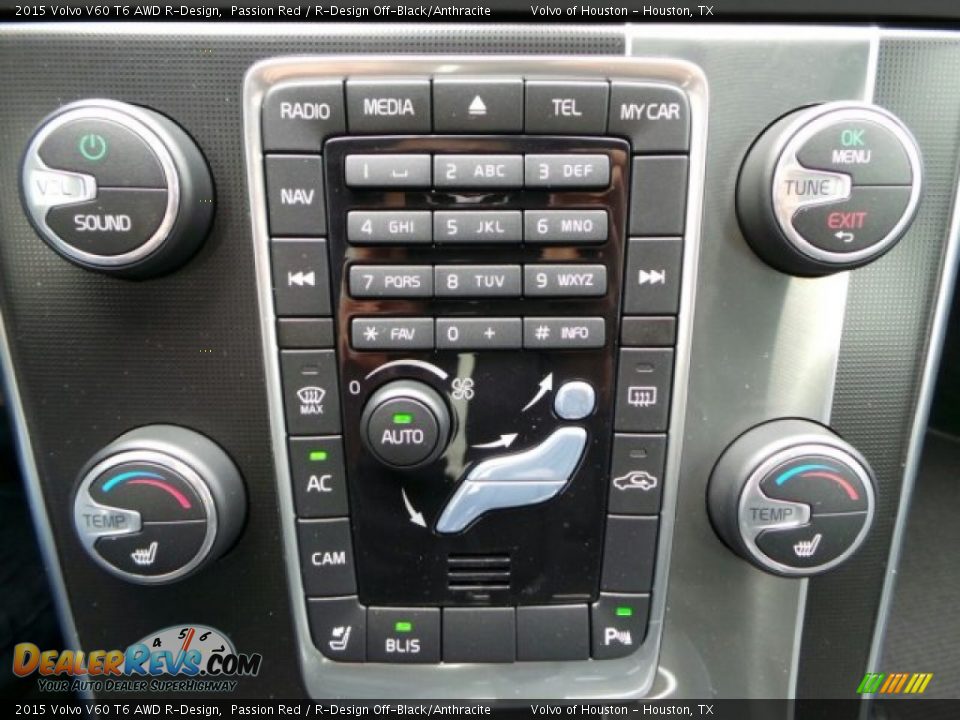 Controls of 2015 Volvo V60 T6 AWD R-Design Photo #21