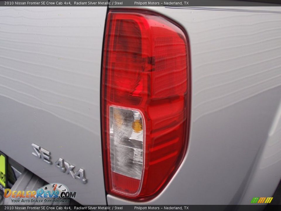 2010 Nissan Frontier SE Crew Cab 4x4 Radiant Silver Metallic / Steel Photo #16