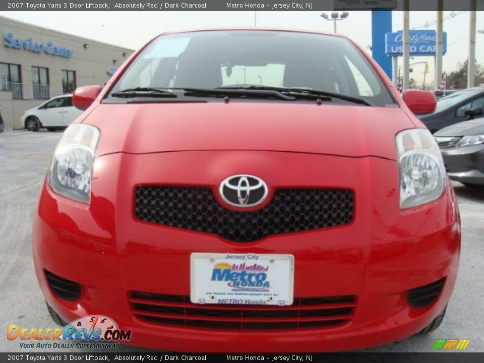 2007 Toyota Yaris 3 Door Liftback Absolutely Red / Dark Charcoal Photo #2