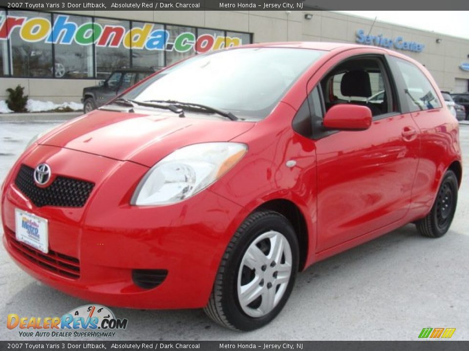 2007 Toyota Yaris 3 Door Liftback Absolutely Red / Dark Charcoal Photo #7