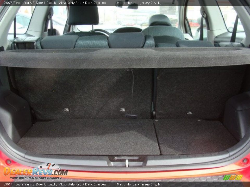 2007 Toyota Yaris 3 Door Liftback Absolutely Red / Dark Charcoal Photo #14