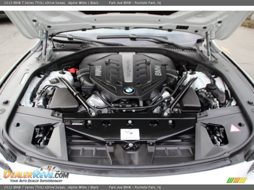 2013 BMW 7 Series 750Li xDrive Sedan 4.4 Liter DI TwinPower Turbocharged DOHC 32-Valve VVT V8 Engine Photo #33