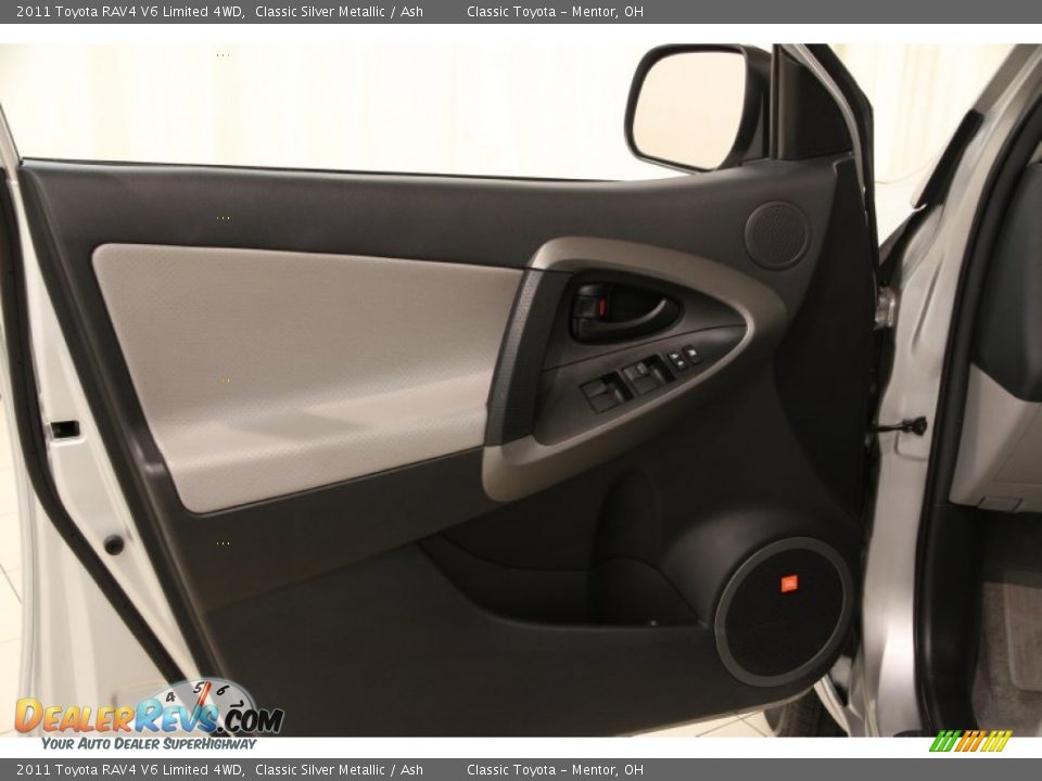 2011 Toyota RAV4 V6 Limited 4WD Classic Silver Metallic / Ash Photo #4