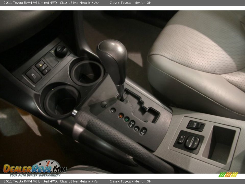 2011 Toyota RAV4 V6 Limited 4WD Classic Silver Metallic / Ash Photo #10