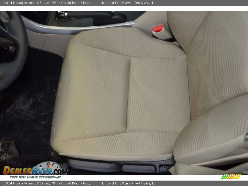 2014 Honda Accord LX Sedan White Orchid Pearl / Ivory Photo #12