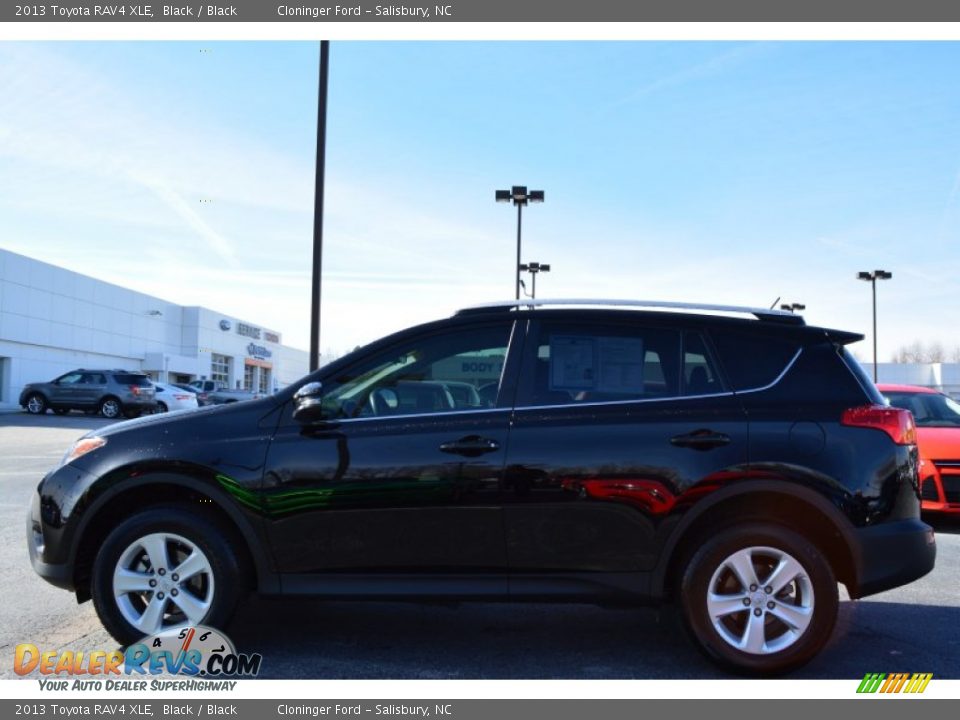 2013 Toyota RAV4 XLE Black / Black Photo #6