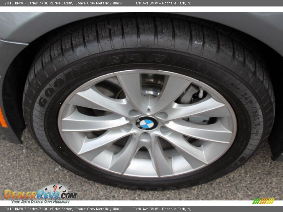 2013 BMW 7 Series 740Li xDrive Sedan Space Gray Metallic / Black Photo #32