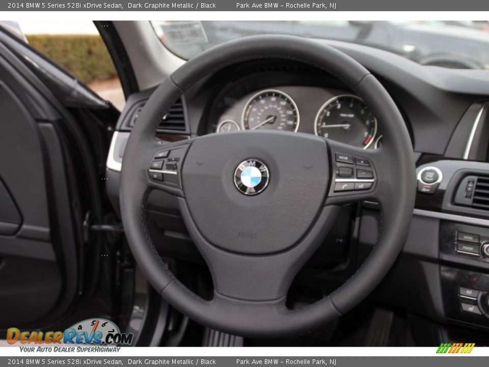 2014 BMW 5 Series 528i xDrive Sedan Steering Wheel Photo #16