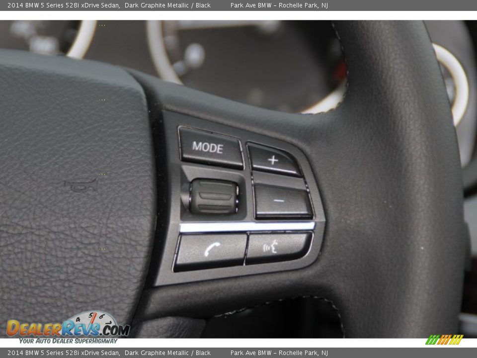 Controls of 2014 BMW 5 Series 528i xDrive Sedan Photo #18