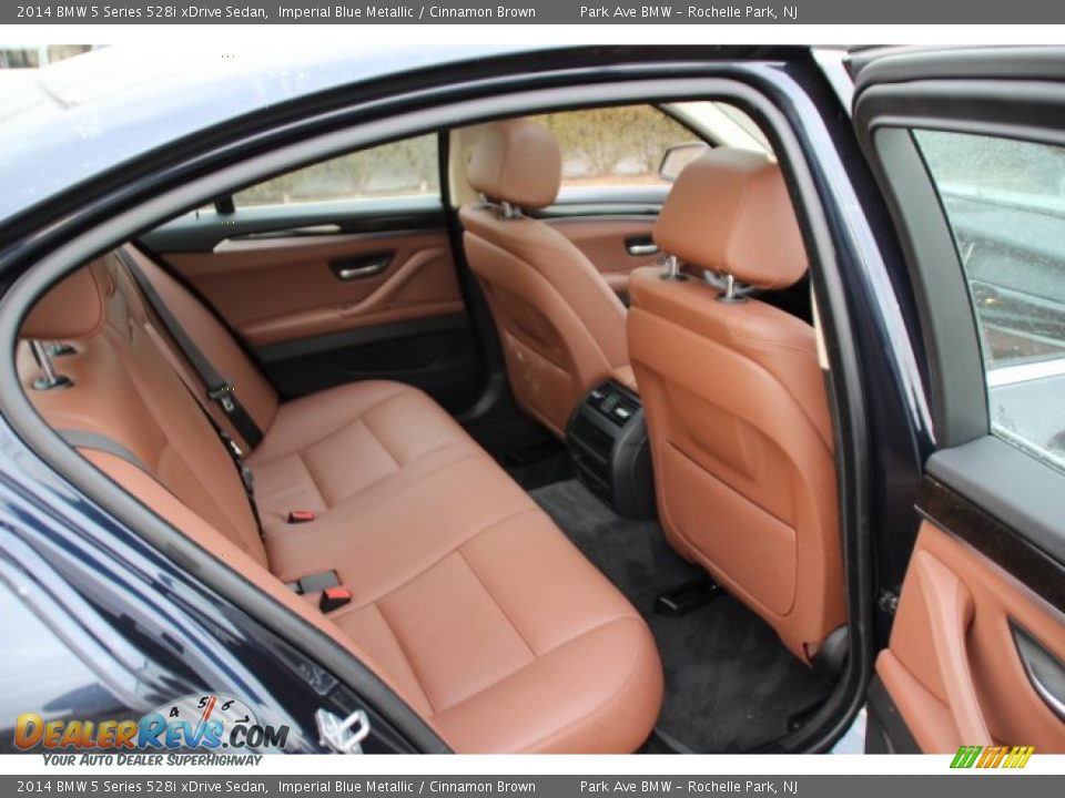Rear Seat of 2014 BMW 5 Series 528i xDrive Sedan Photo #23