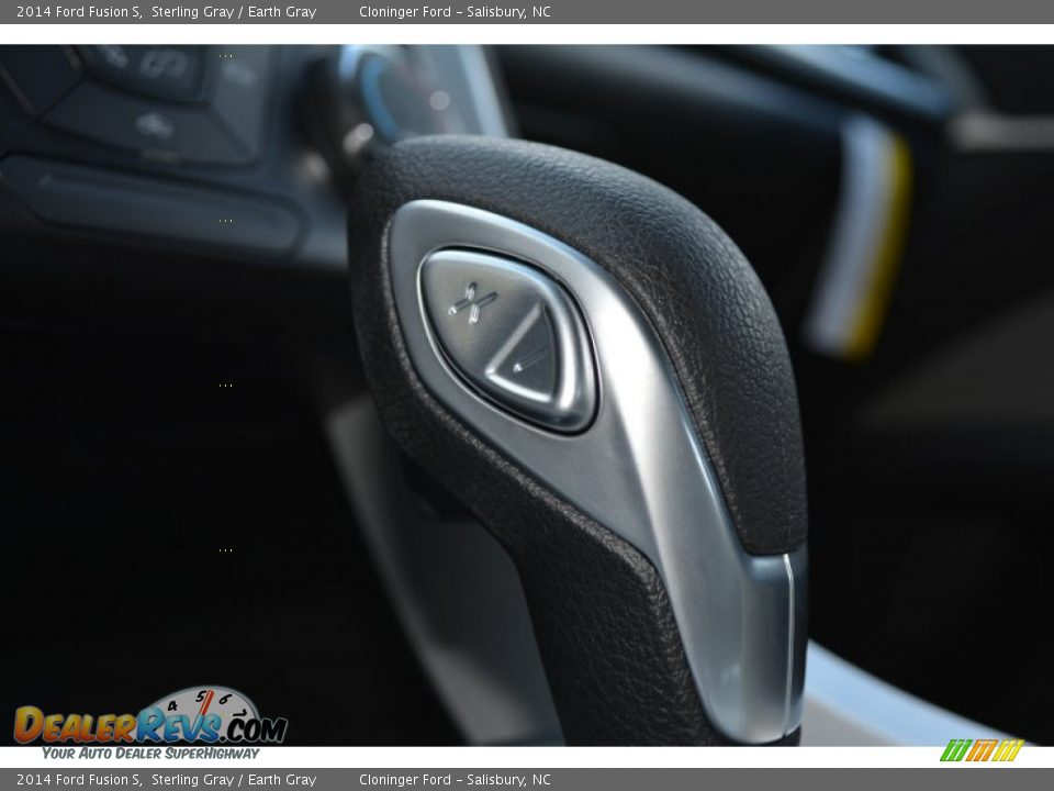 2014 Ford Fusion S Sterling Gray / Earth Gray Photo #17