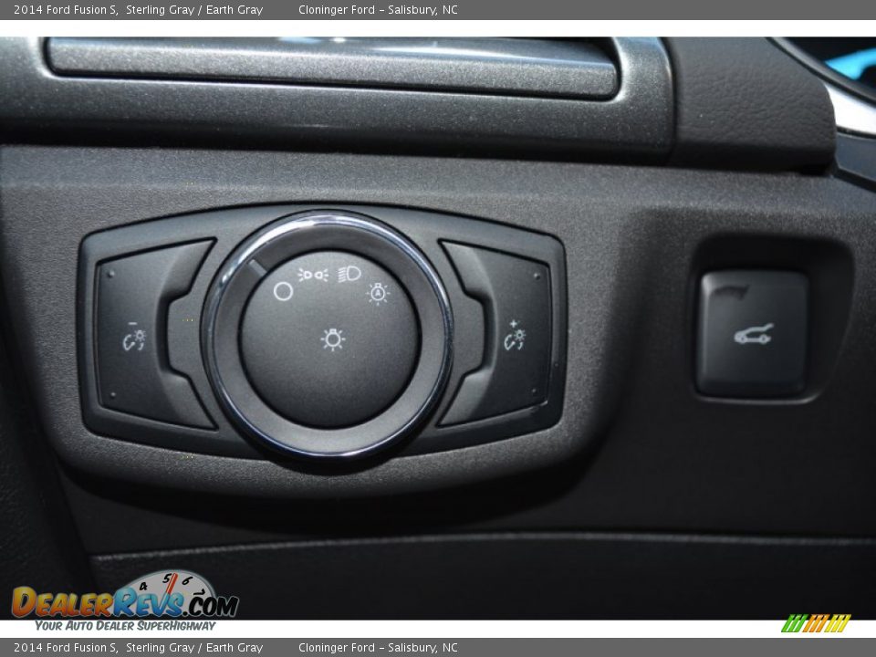 2014 Ford Fusion S Sterling Gray / Earth Gray Photo #22