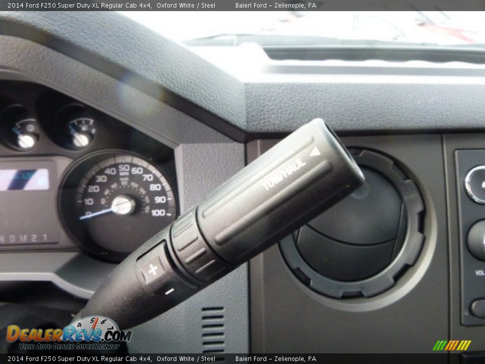 2014 Ford F250 Super Duty XL Regular Cab 4x4 Oxford White / Steel Photo #17