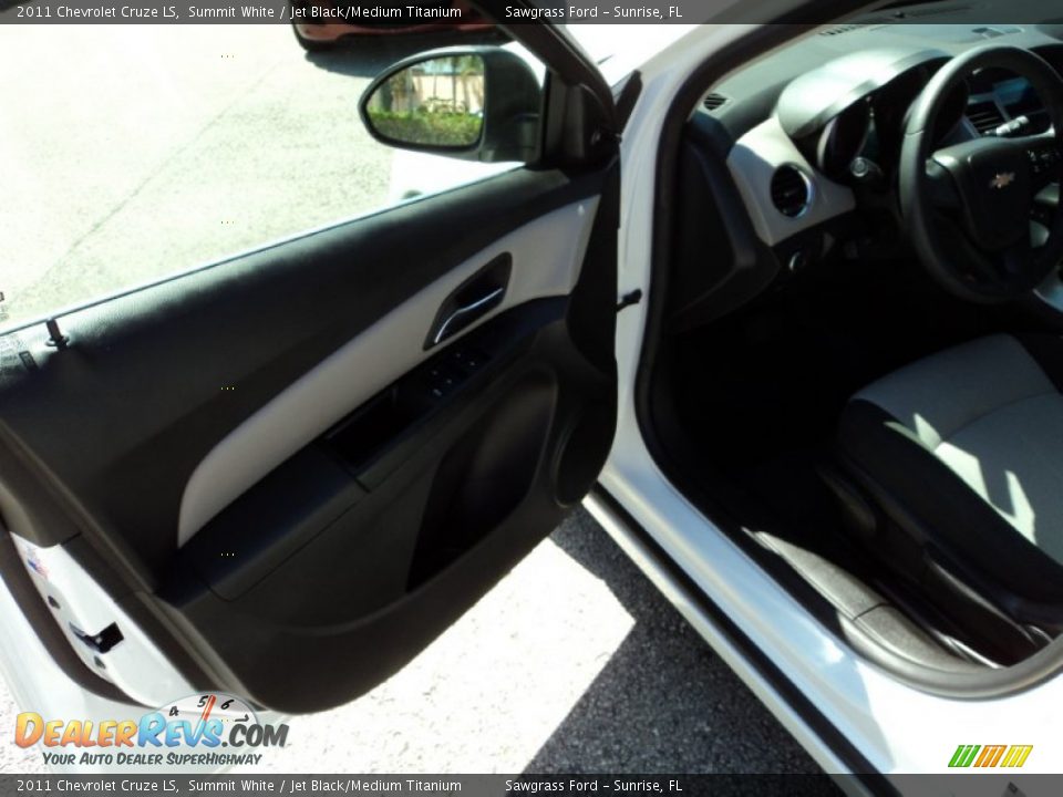2011 Chevrolet Cruze LS Summit White / Jet Black/Medium Titanium Photo #17