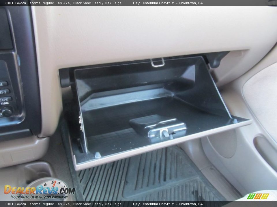 2001 Toyota Tacoma Regular Cab 4x4 Black Sand Pearl / Oak Beige Photo #17