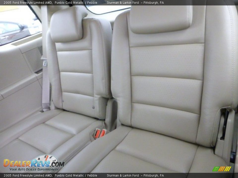 2005 Ford Freestyle Limited AWD Pueblo Gold Metallic / Pebble Photo #10