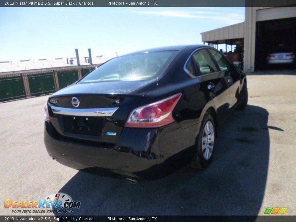 2013 Nissan Altima 2.5 S Super Black / Charcoal Photo #4
