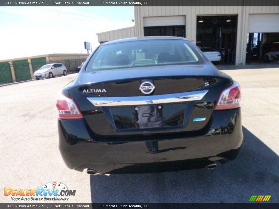 2013 Nissan Altima 2.5 S Super Black / Charcoal Photo #5