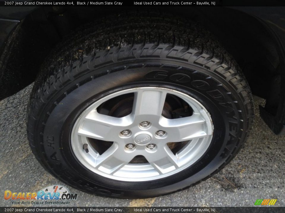 2007 Jeep Grand Cherokee Laredo 4x4 Black / Medium Slate Gray Photo #7